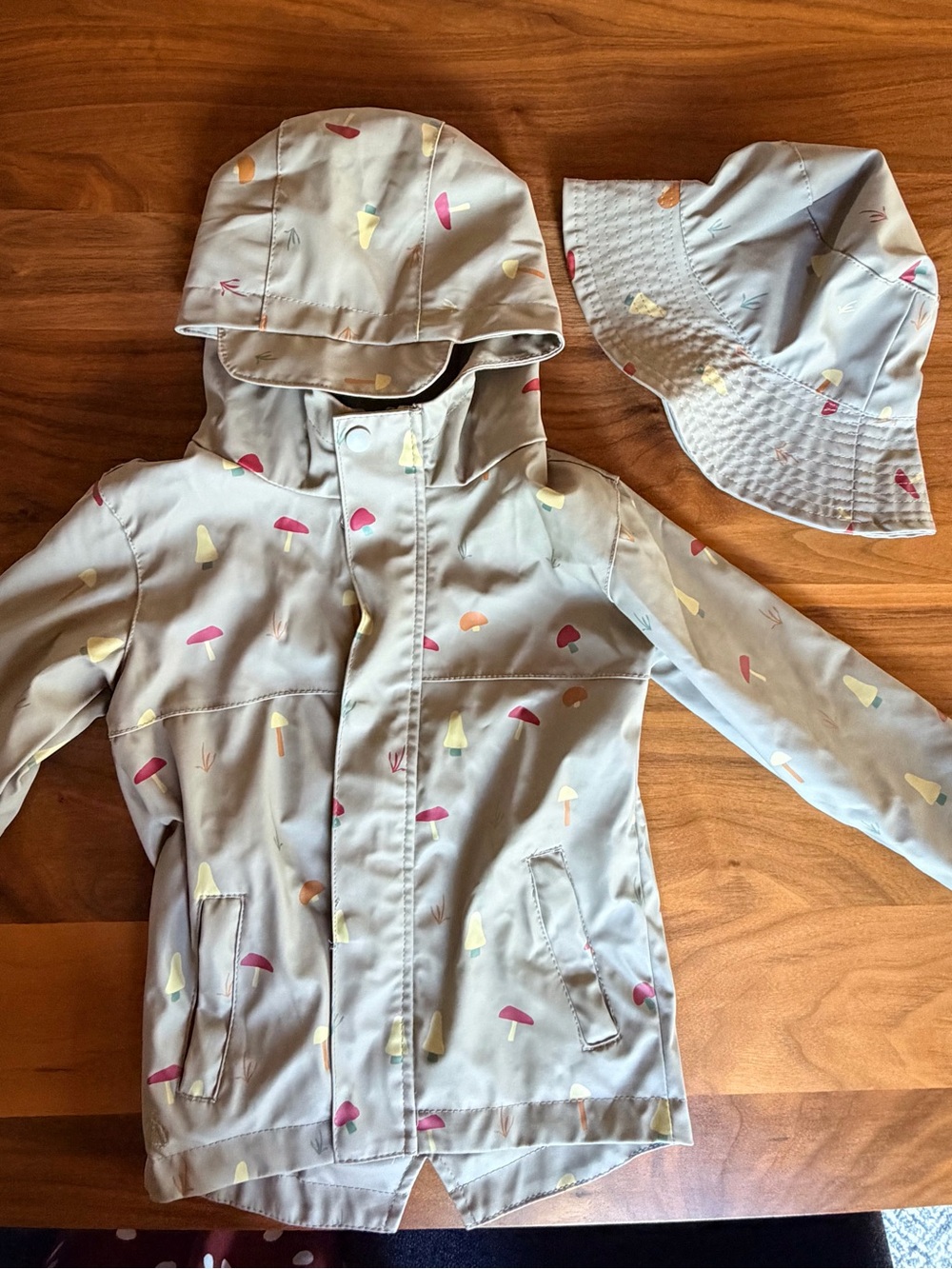 Coco Village Kids Waterproof Rain Jacket & Hat Set - Tan Mushroom Print